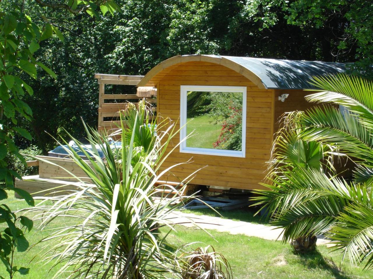 Marosenia Ttiki - Cabanes Et Spa Ascain Exteriér fotografie