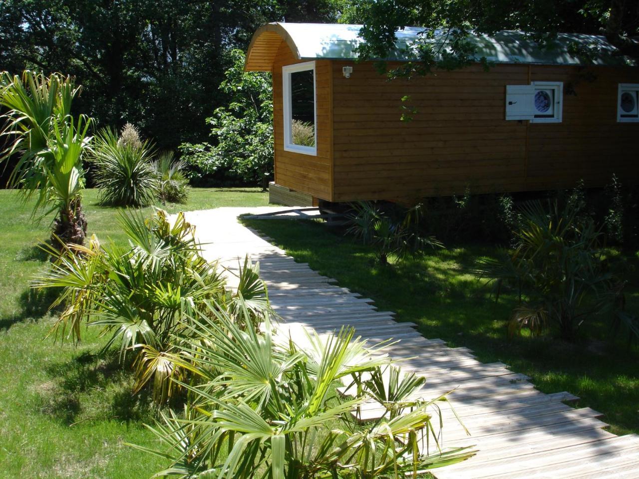 Marosenia Ttiki - Cabanes Et Spa Ascain Exteriér fotografie